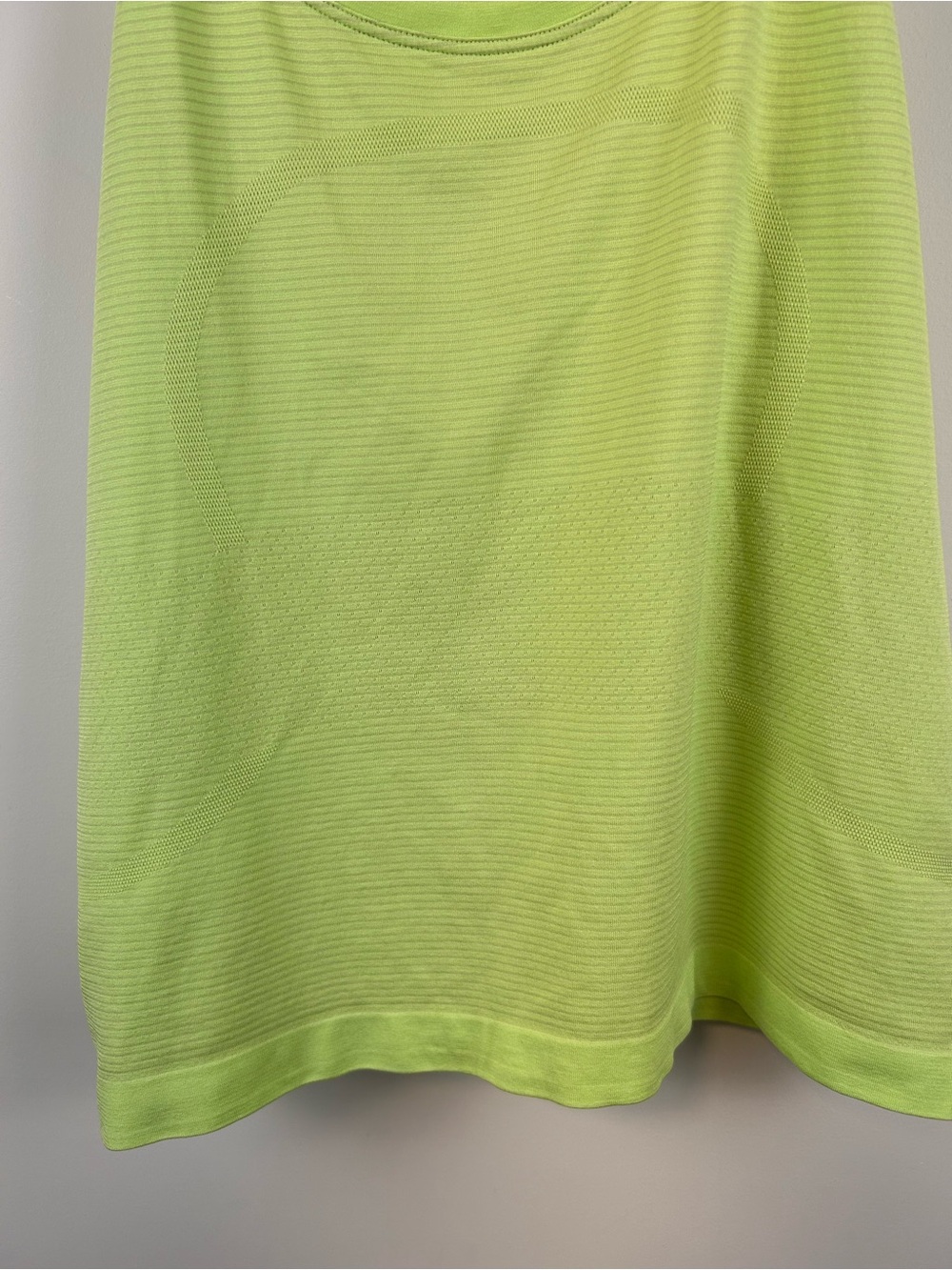 Lululemon Swiftly Tech Racerback Tank Top Neon Lime Green Size 8 - Picture 6 of 8